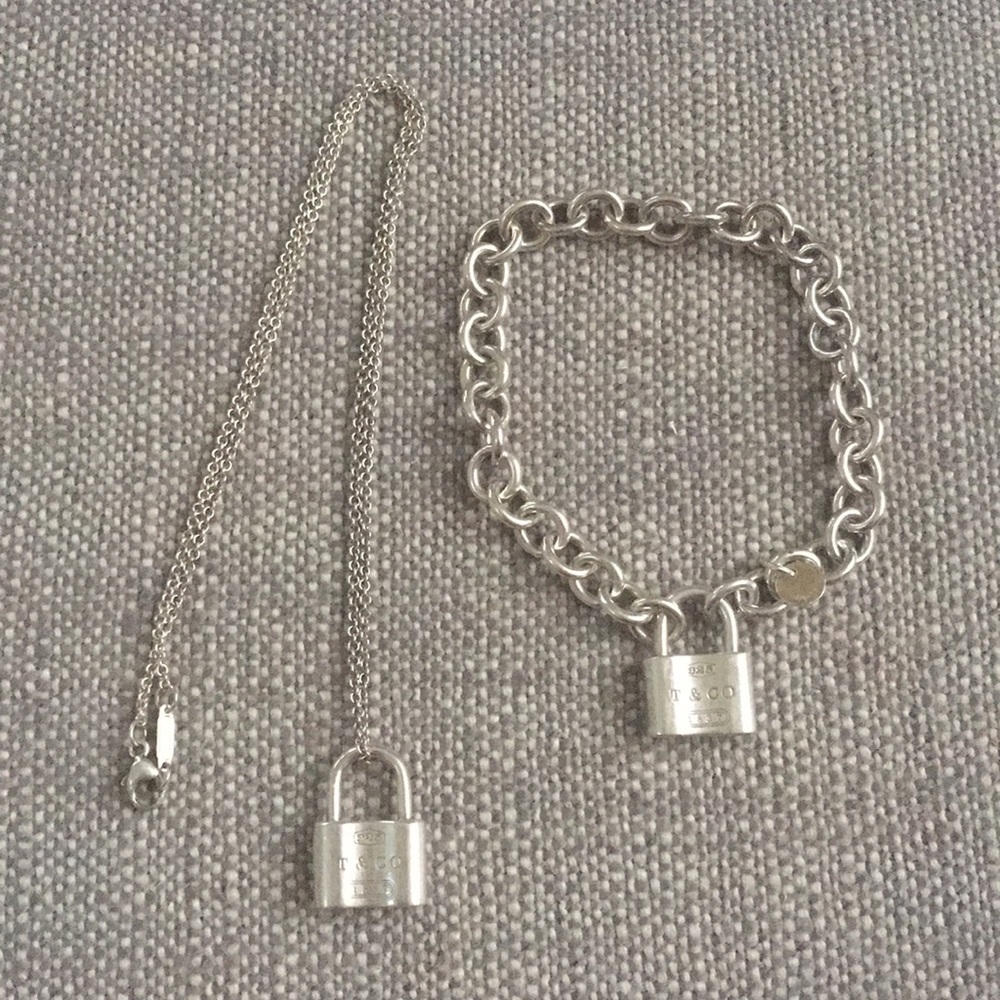 *TIFFANY*Sterling Silver necklace and bracelet set
